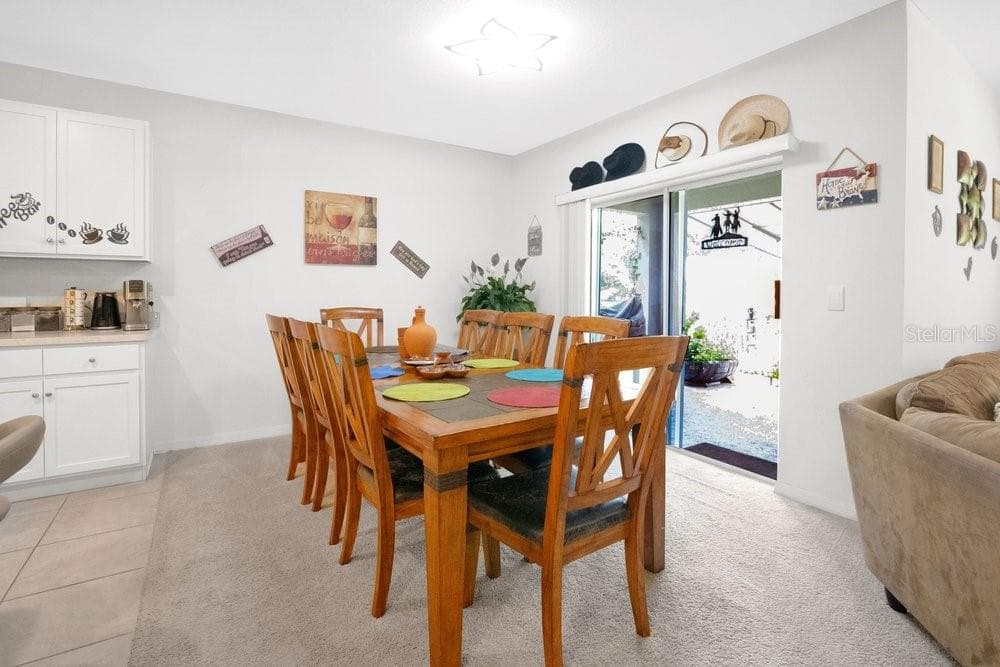 628 REINDEER DRIVE — photo 8 of 34