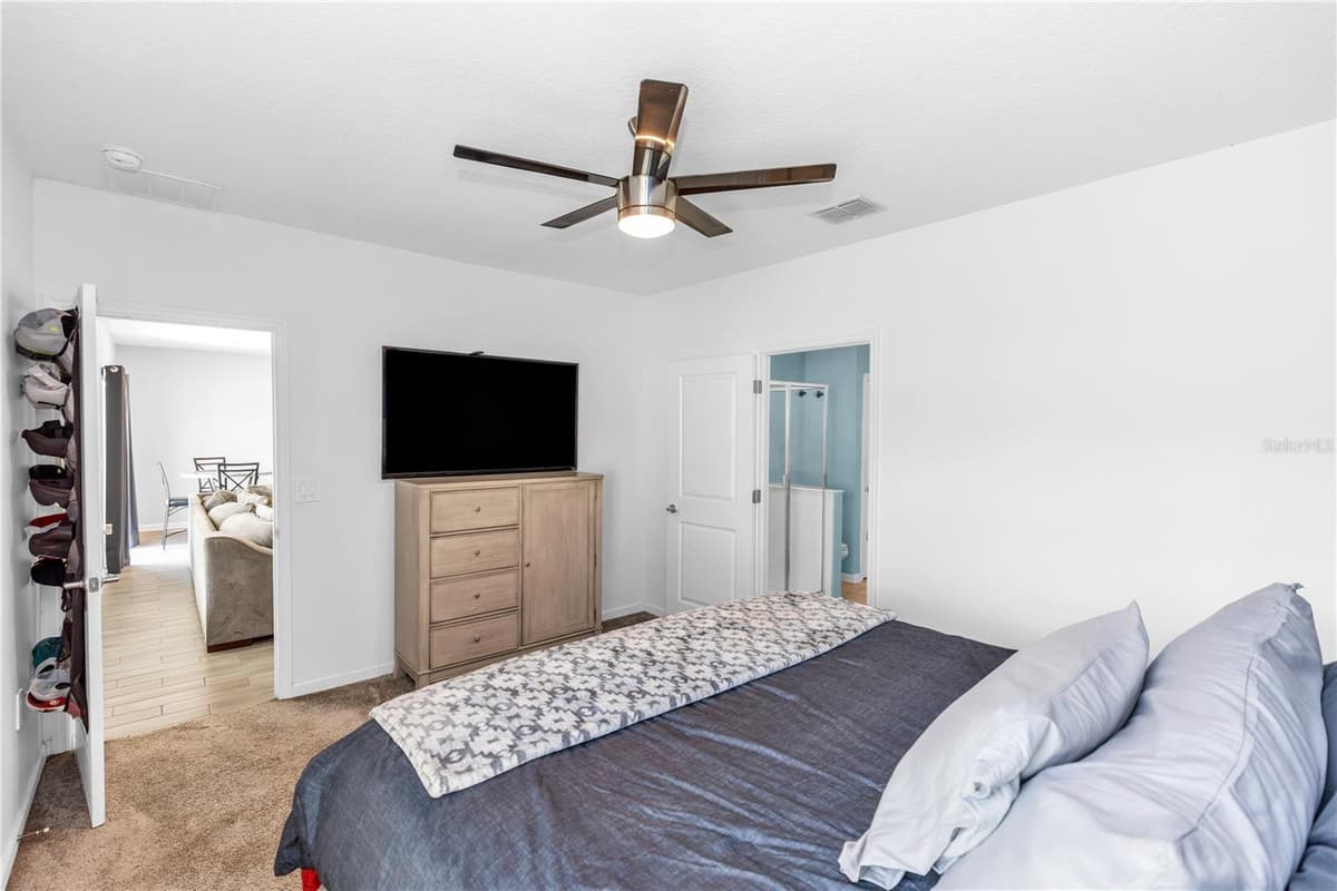 1104 PEACH CREEK DRIVE — photo 17 of 31