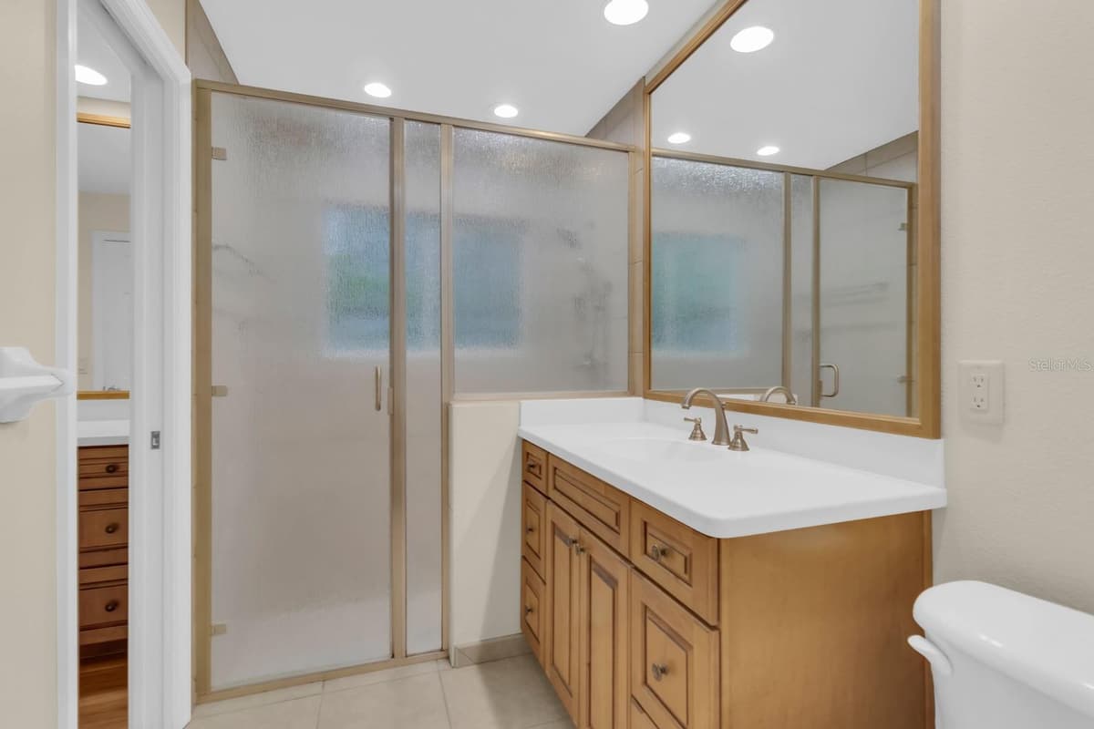 112 FOREST PARK COURT — photo 40 of 52