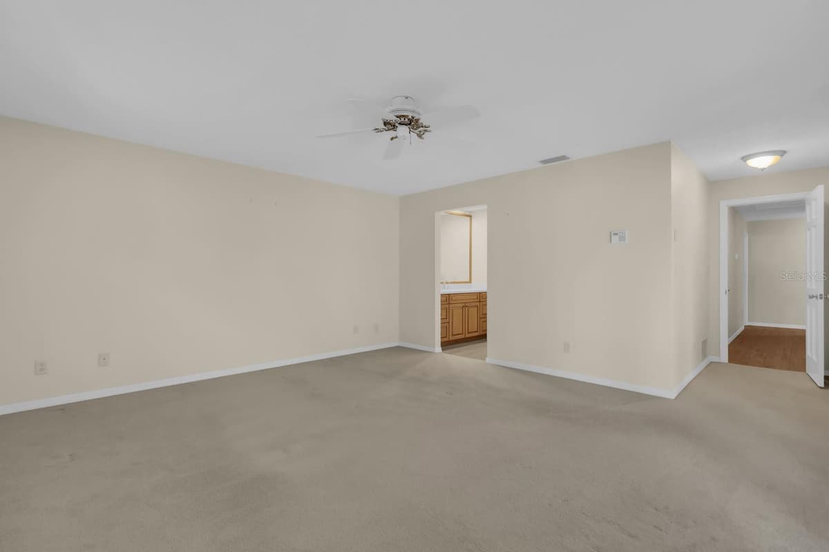 112 FOREST PARK COURT — photo 36 of 52