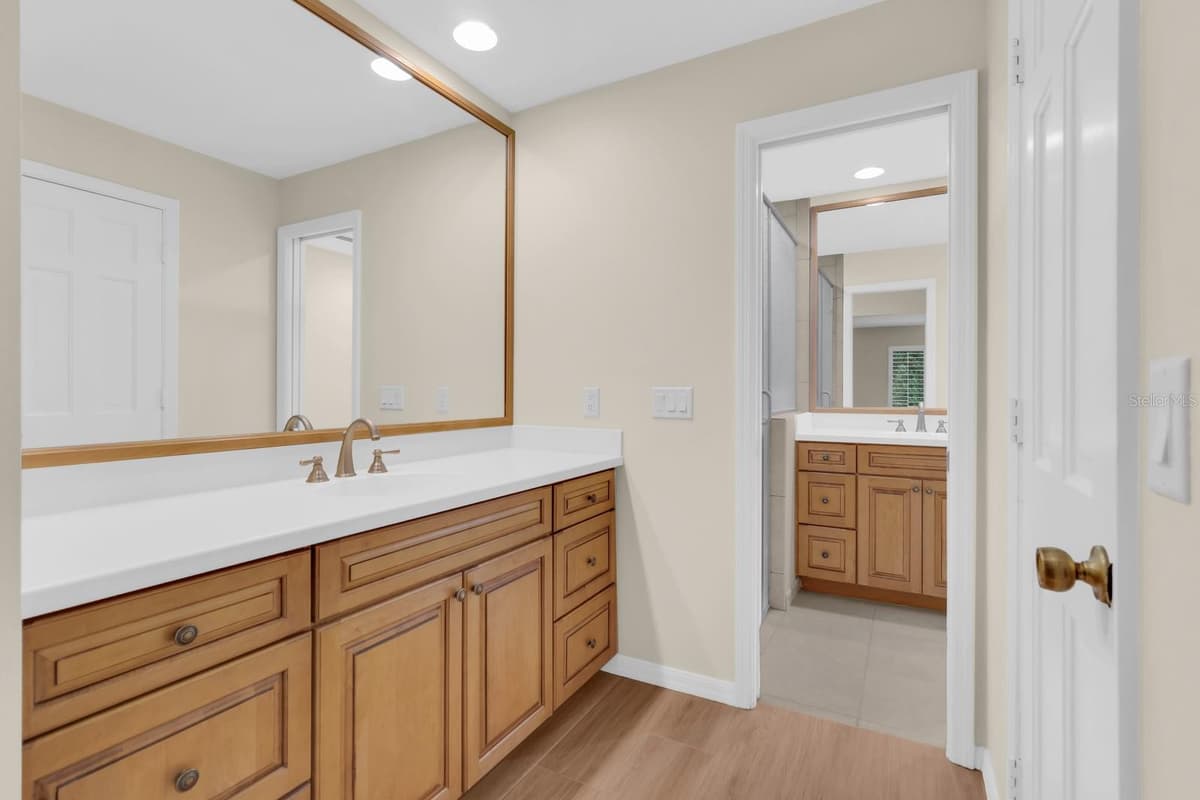 112 FOREST PARK COURT — photo 38 of 52