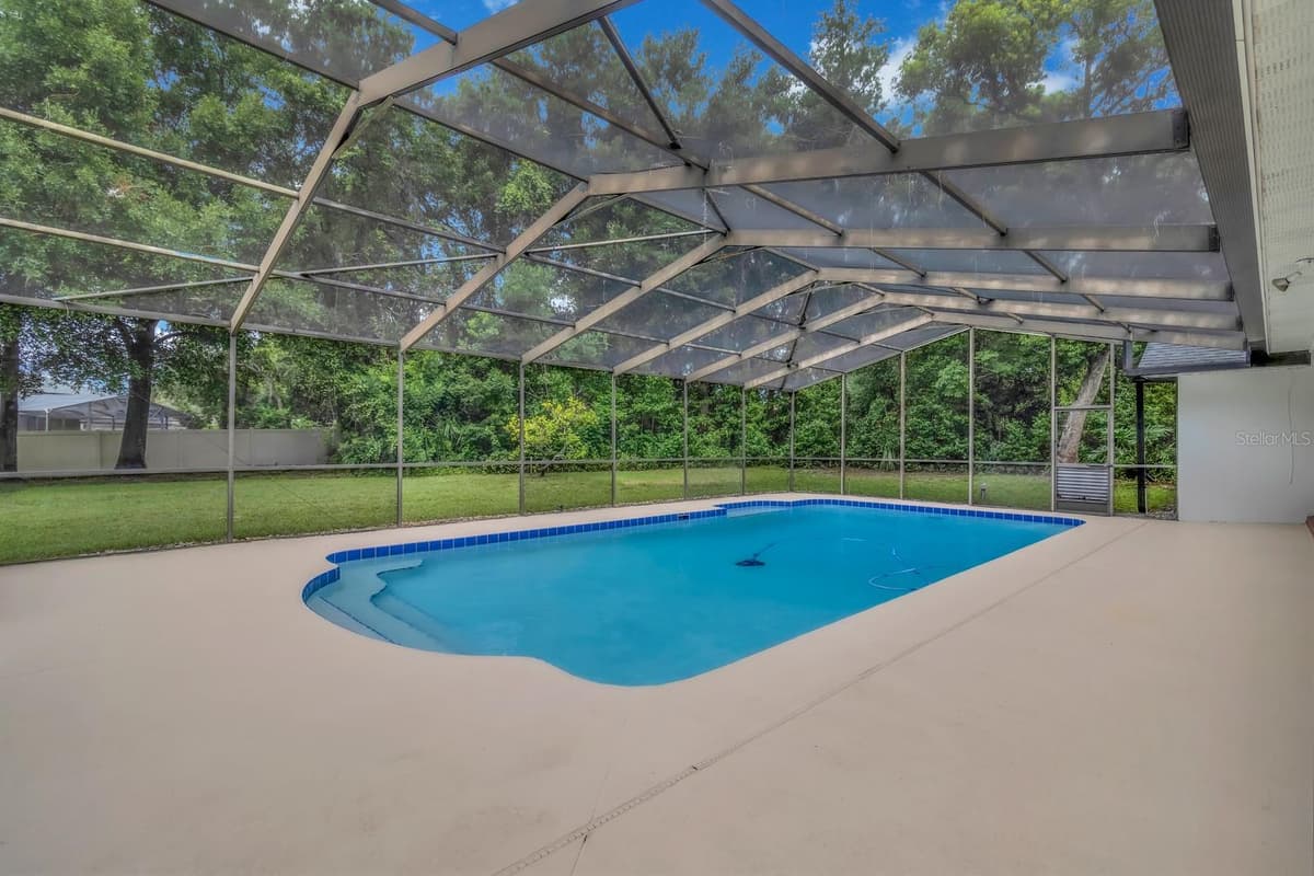 112 FOREST PARK COURT — photo 52 of 52