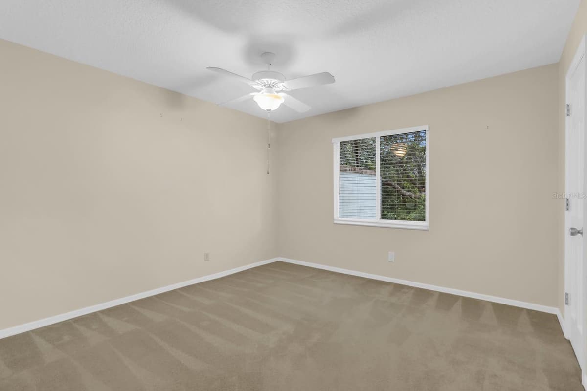 112 FOREST PARK COURT — photo 43 of 52