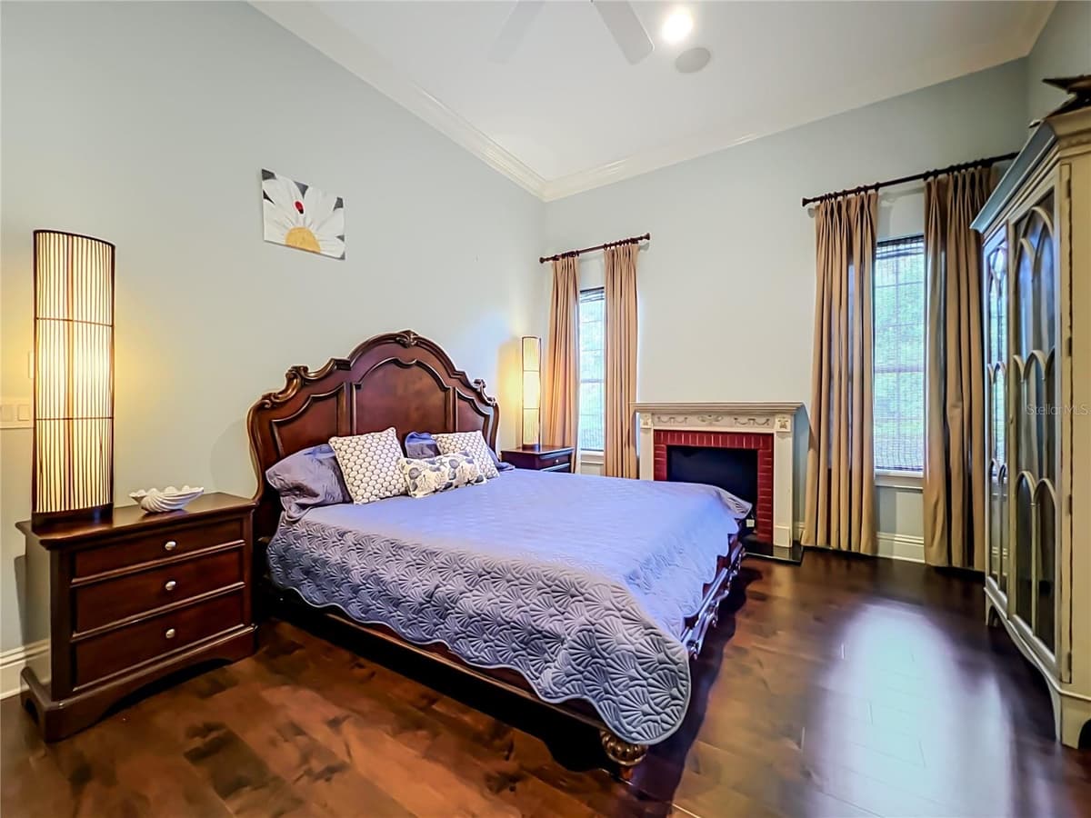 16028 PENDIO DRIVE — photo 47 of 100