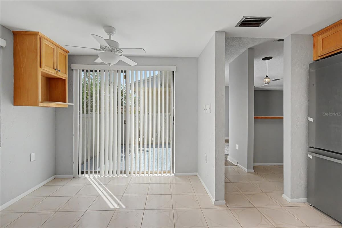 75 POOLE PLACE — photo 11 of 55