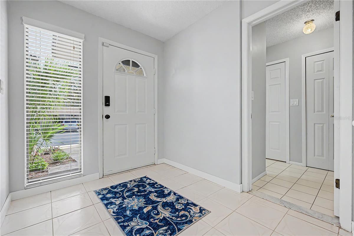 75 POOLE PLACE — photo 3 of 55