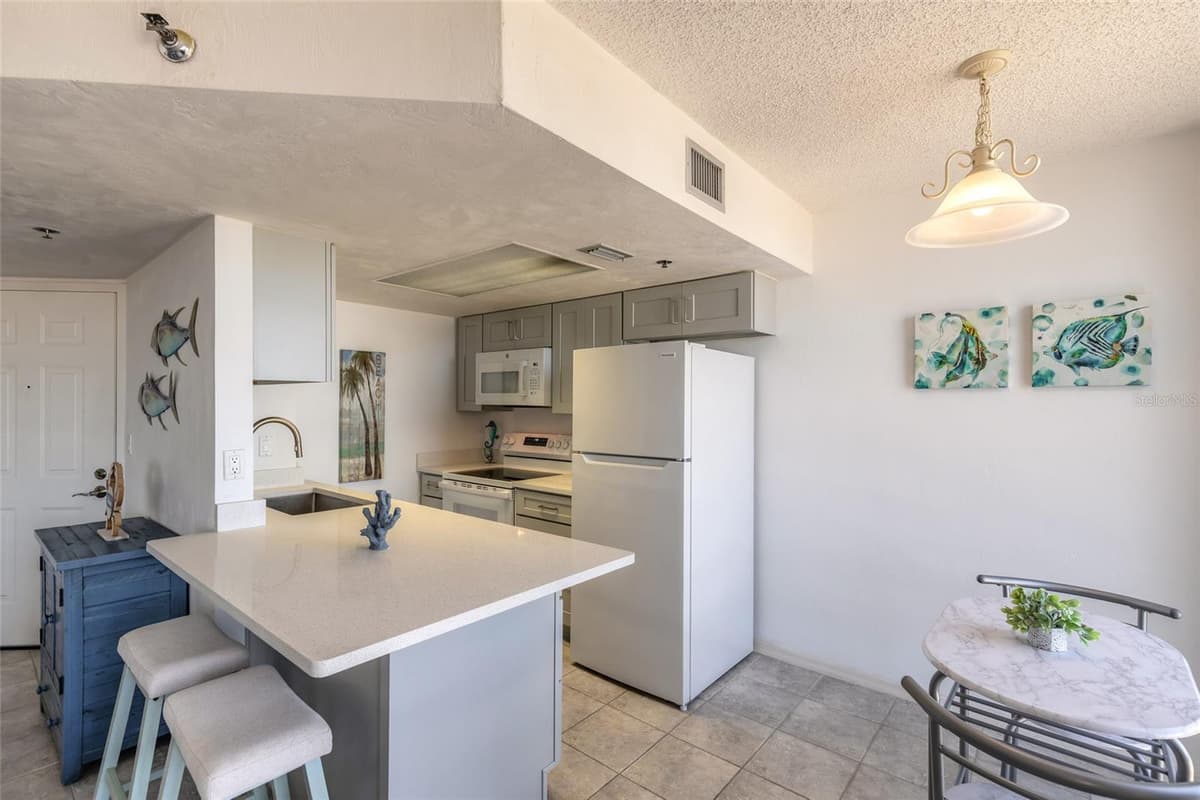 3023 ATLANTIC AVENUE — photo 5 of 55