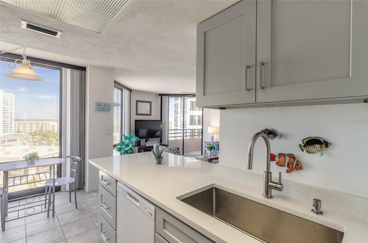 3023 ATLANTIC AVENUE — photo 10 of 55