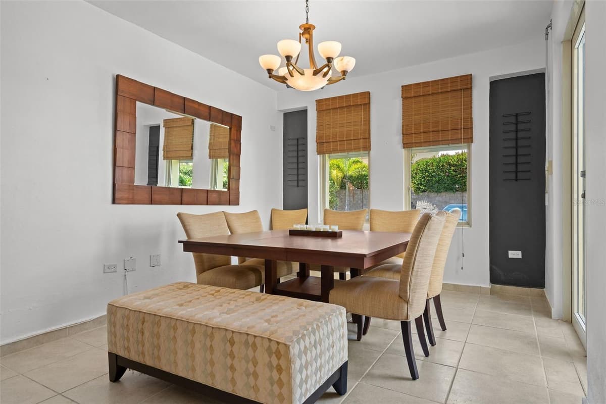 90 CANDELERO DRIVE — photo 10 of 35