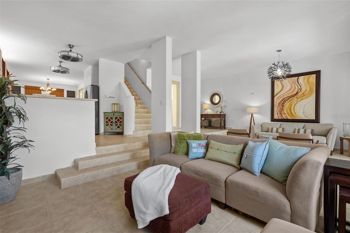 90 CANDELERO DRIVE — photo 12 of 35