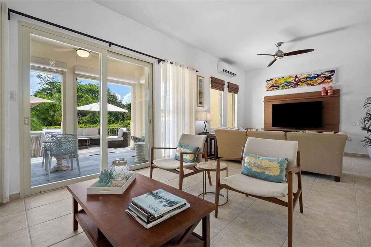 90 CANDELERO DRIVE — photo 4 of 35