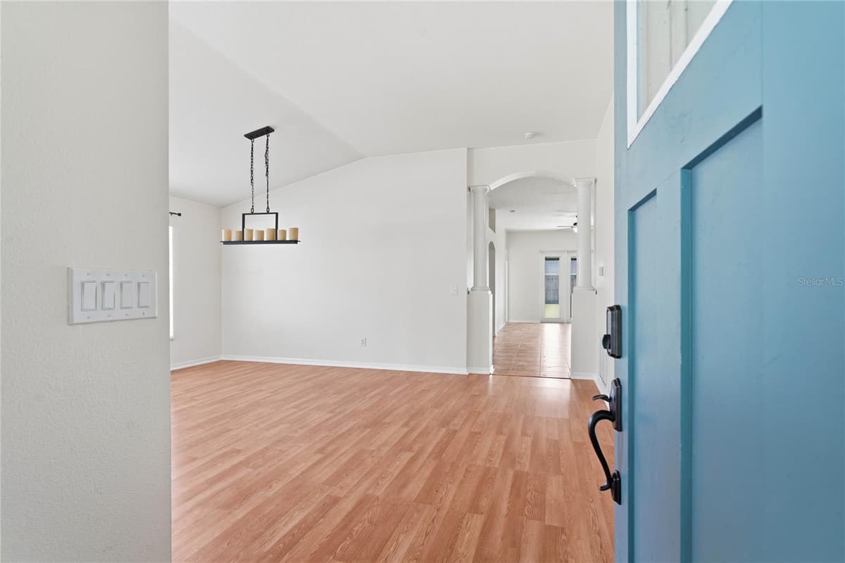 19520 MORDEN BLUSH DRIVE — photo 5 of 36