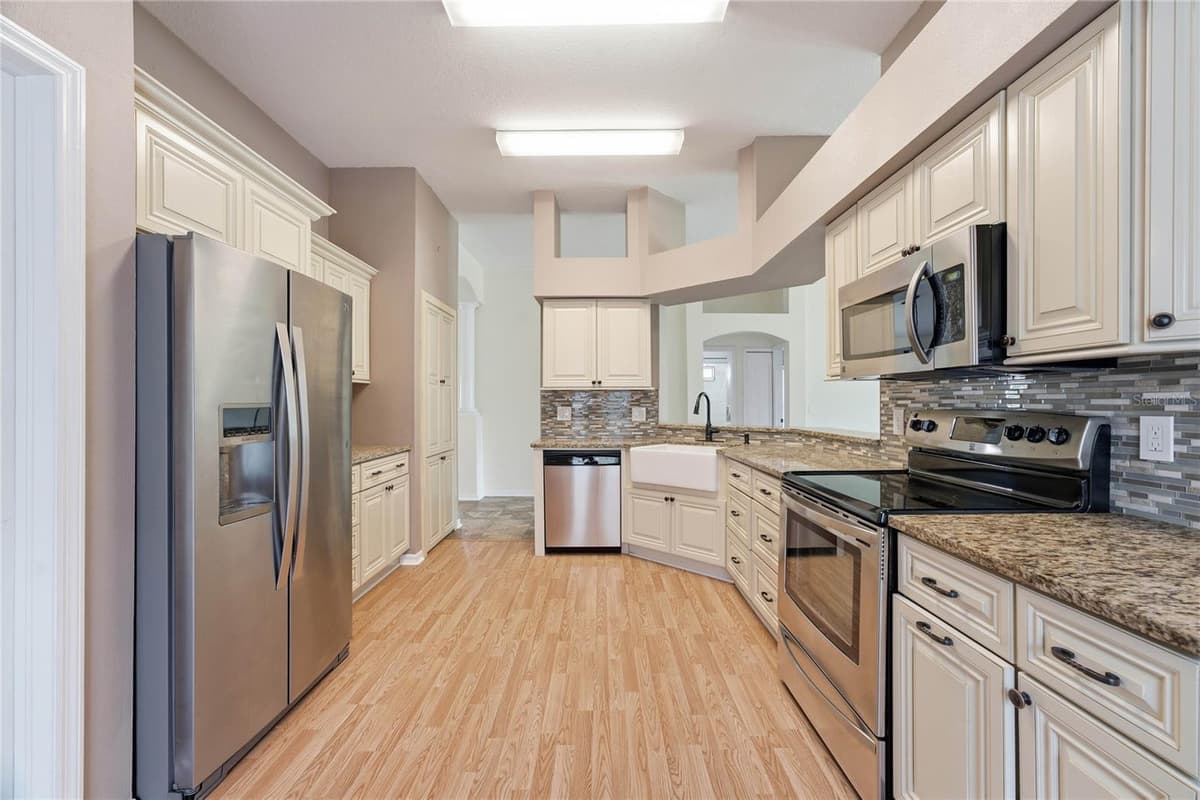 19520 MORDEN BLUSH DRIVE — photo 18 of 36