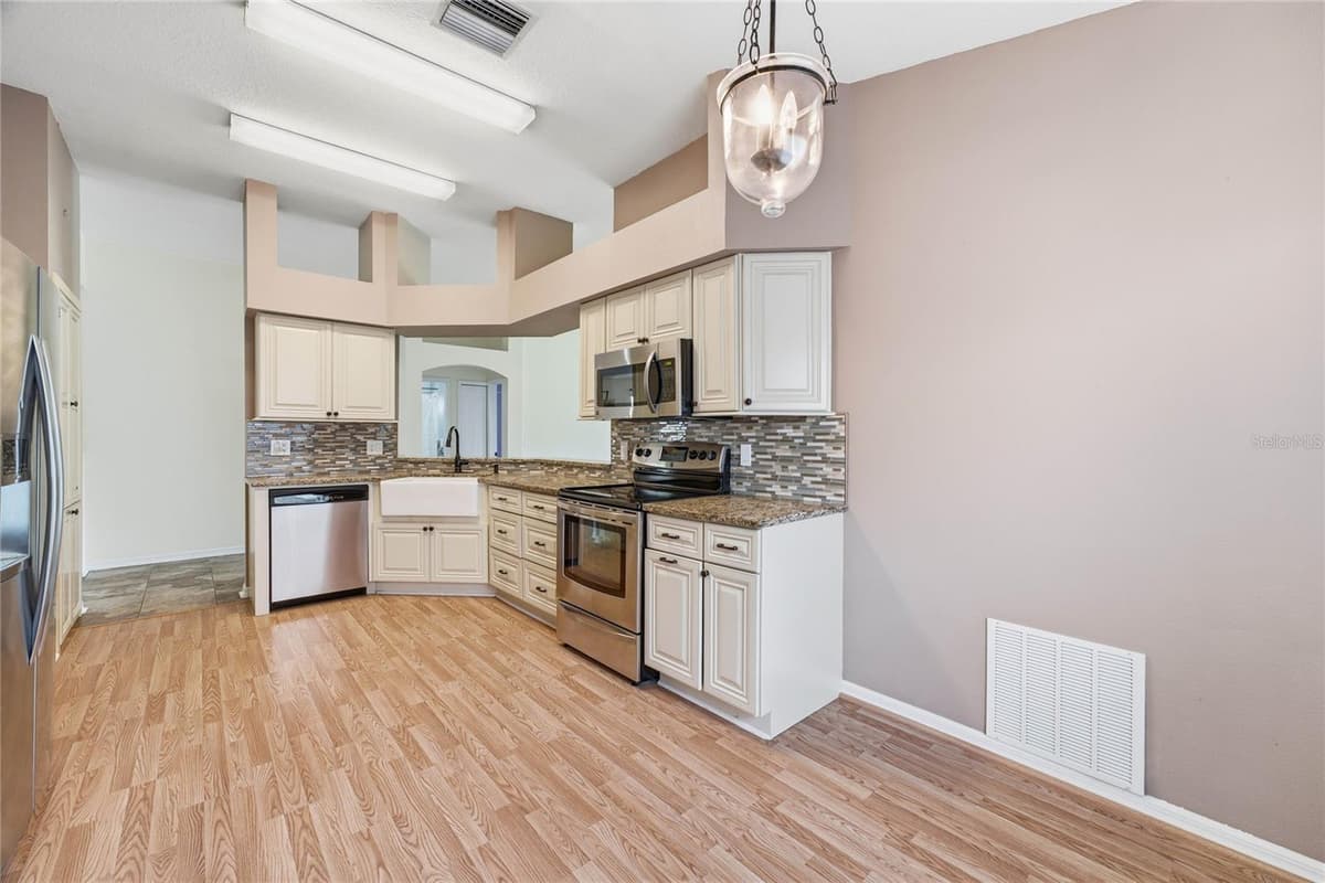 19520 MORDEN BLUSH DRIVE — photo 16 of 36