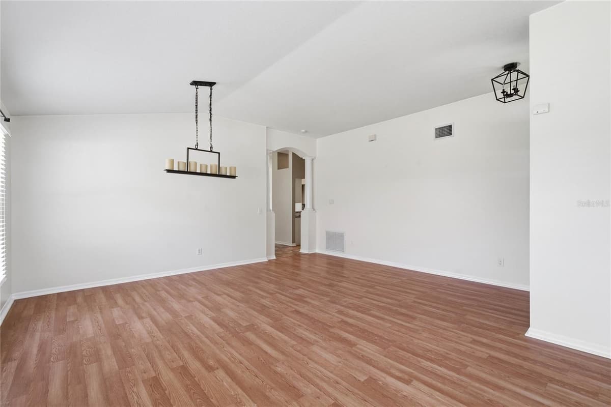 19520 MORDEN BLUSH DRIVE — photo 7 of 36
