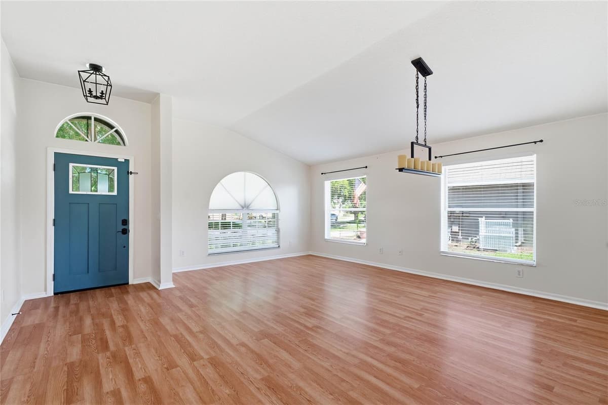 19520 MORDEN BLUSH DRIVE — photo 9 of 36