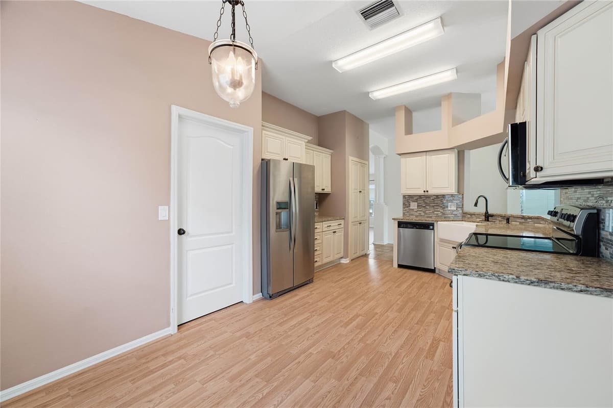 19520 MORDEN BLUSH DRIVE — photo 17 of 36