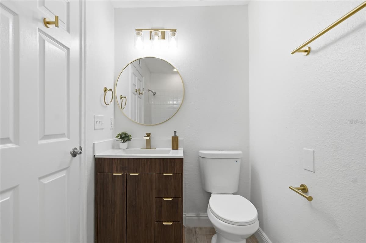 2500 WINDING CREEK BOULEVARD — photo 12 of 20