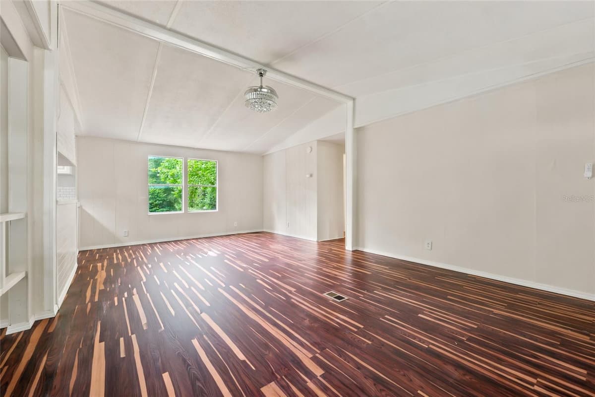 187 PEACH GLEN — photo 15 of 31