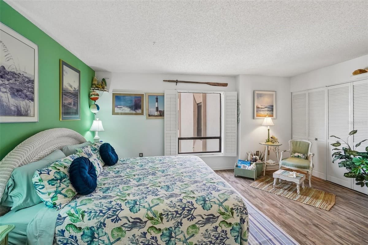 450 GULFVIEW BOULEVARD — photo 23 of 46