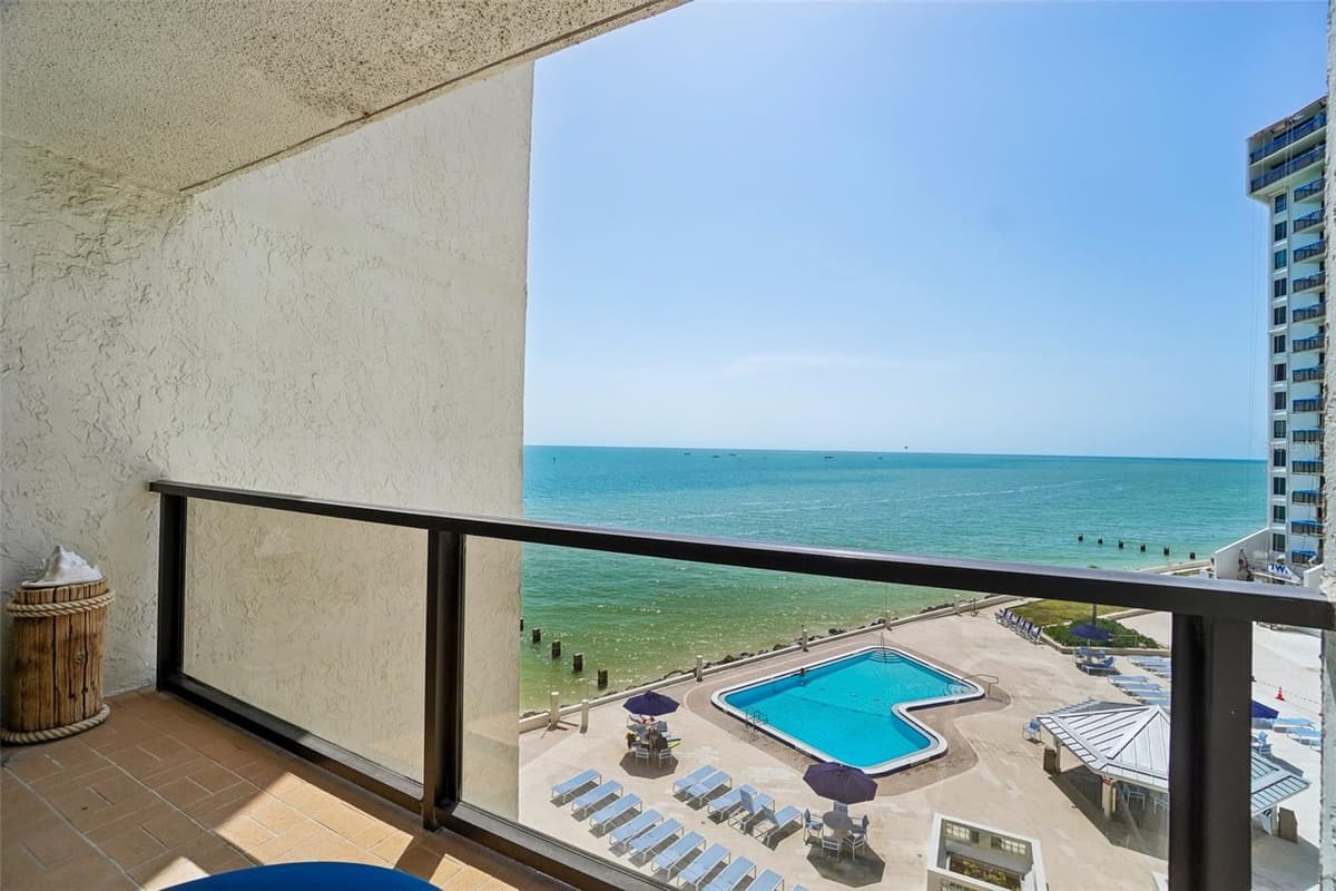 450 GULFVIEW BOULEVARD — photo 5 of 46