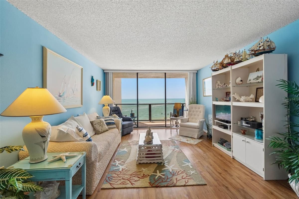 450 GULFVIEW BOULEVARD — photo 8 of 46