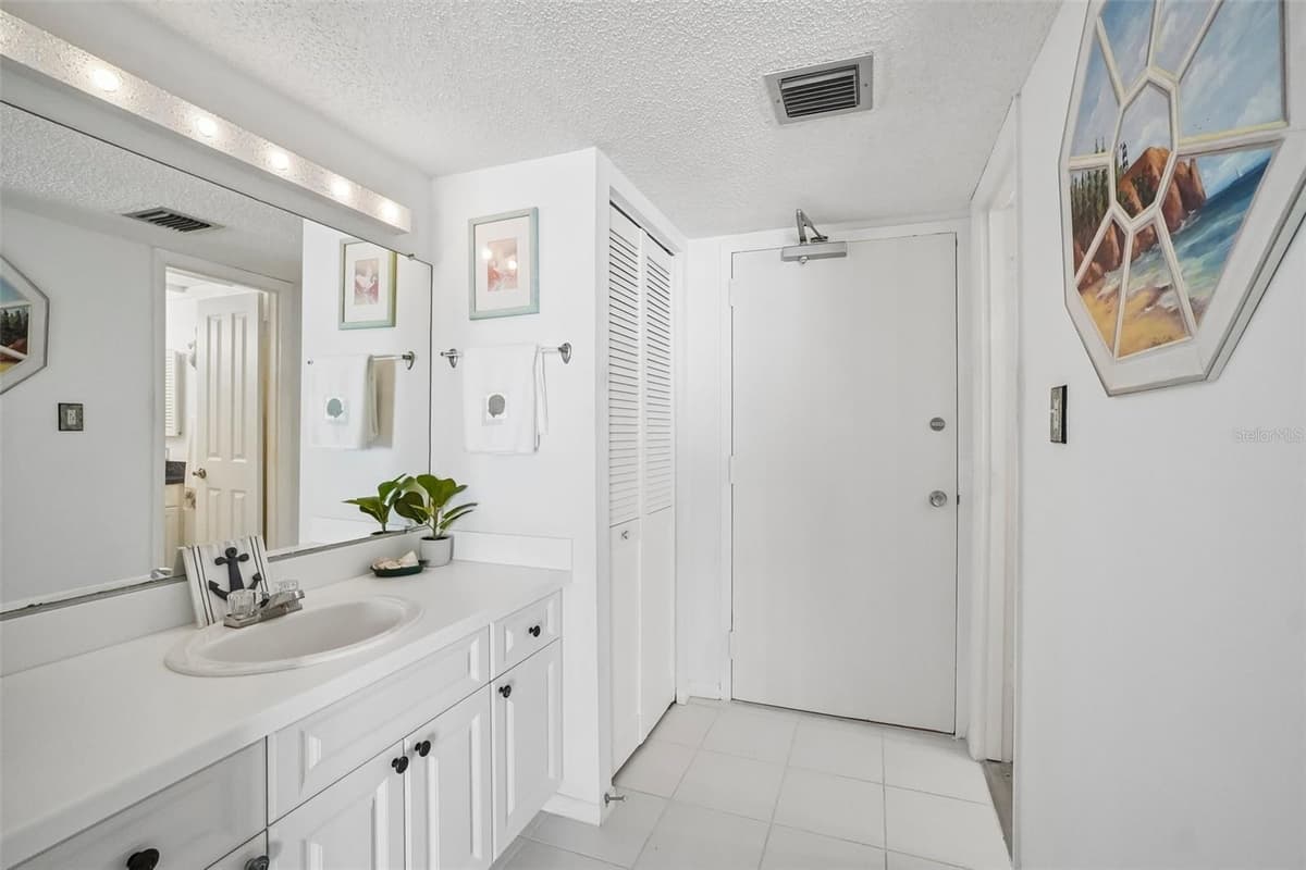 450 GULFVIEW BOULEVARD — photo 26 of 46