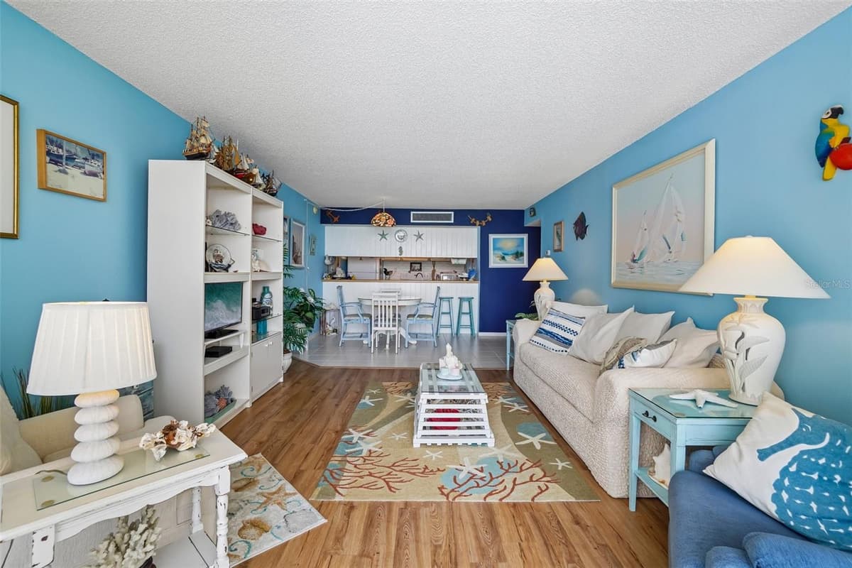 450 GULFVIEW BOULEVARD — photo 12 of 46