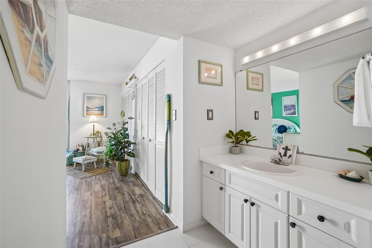 450 GULFVIEW BOULEVARD — photo 25 of 46