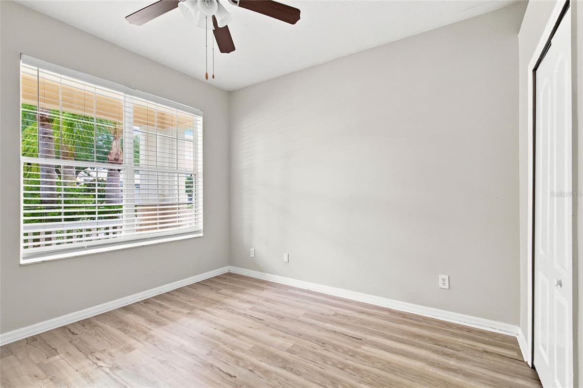 7806 GRASMERE DRIVE — photo 23 of 43