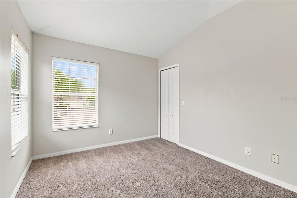 7806 GRASMERE DRIVE — photo 30 of 43