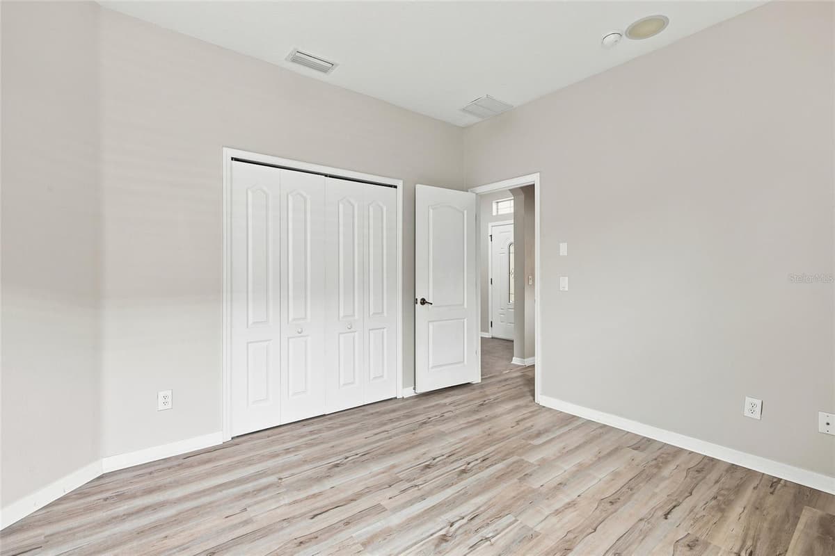7806 GRASMERE DRIVE — photo 20 of 43