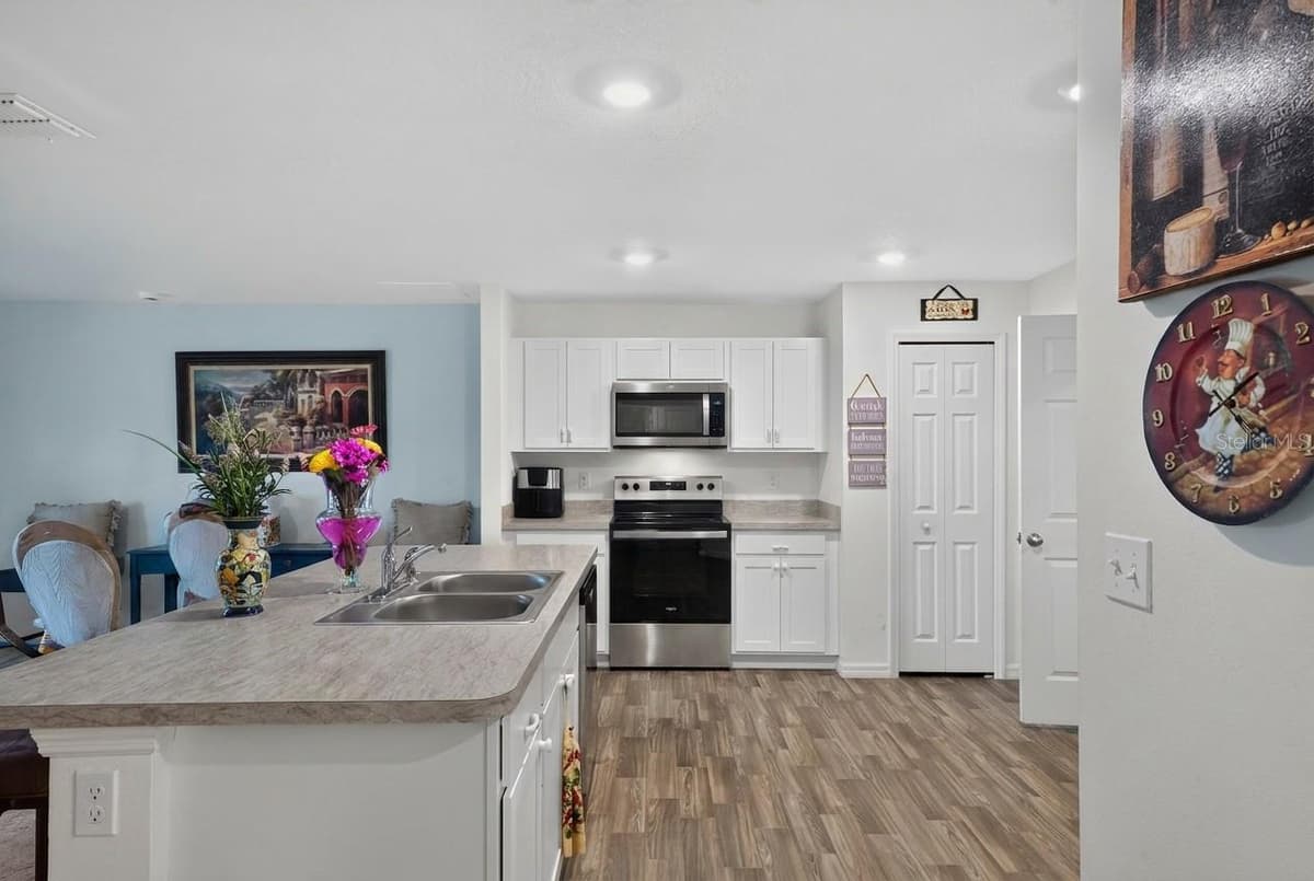 2274 POWELL COURT — photo 12 of 31