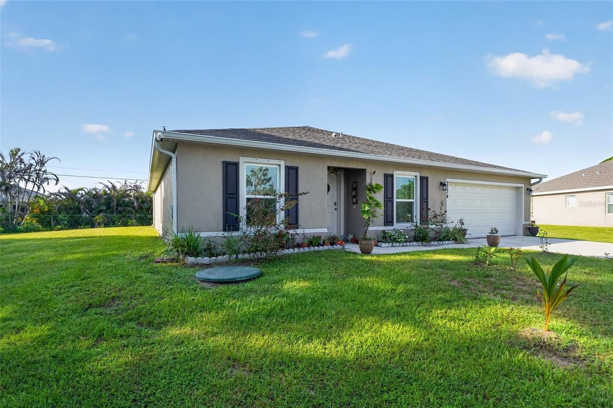 2274 POWELL COURT — photo 4 of 31