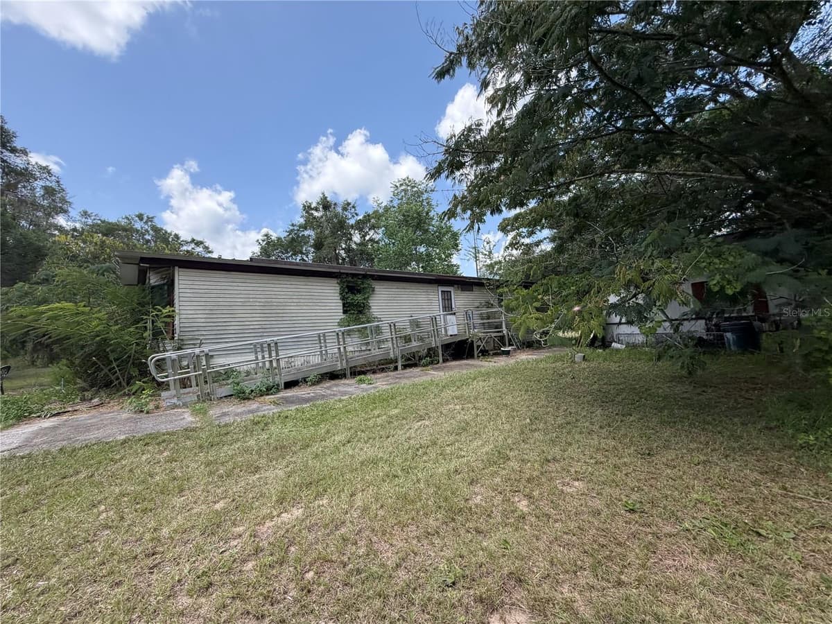 4934 TANGLEWOOD AVENUE — photo 4 of 19