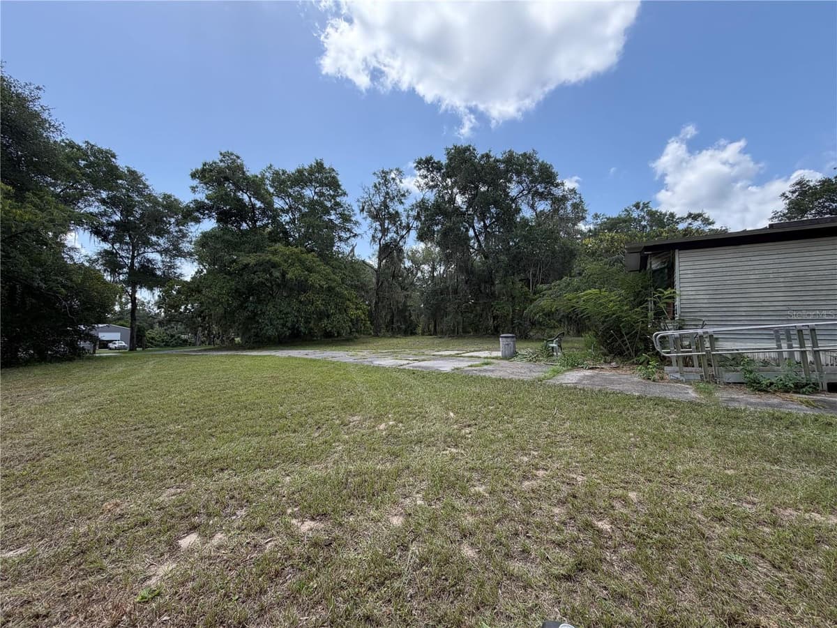 4934 TANGLEWOOD AVENUE — photo 3 of 19