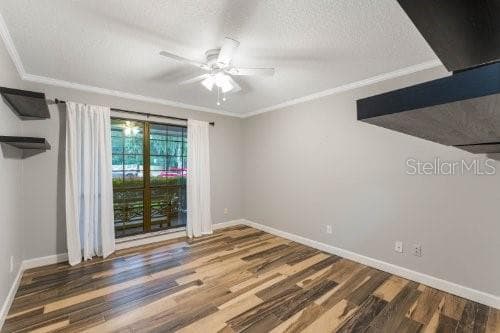 306 SWEETWATER COVE BOULEVARD — photo 32 of 61