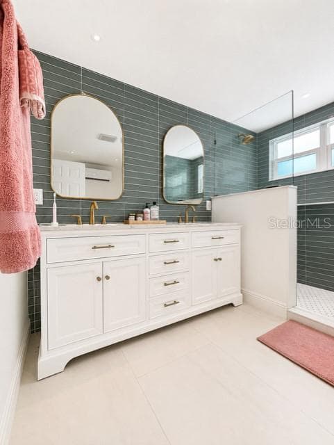 306 SWEETWATER COVE BOULEVARD — photo 38 of 61
