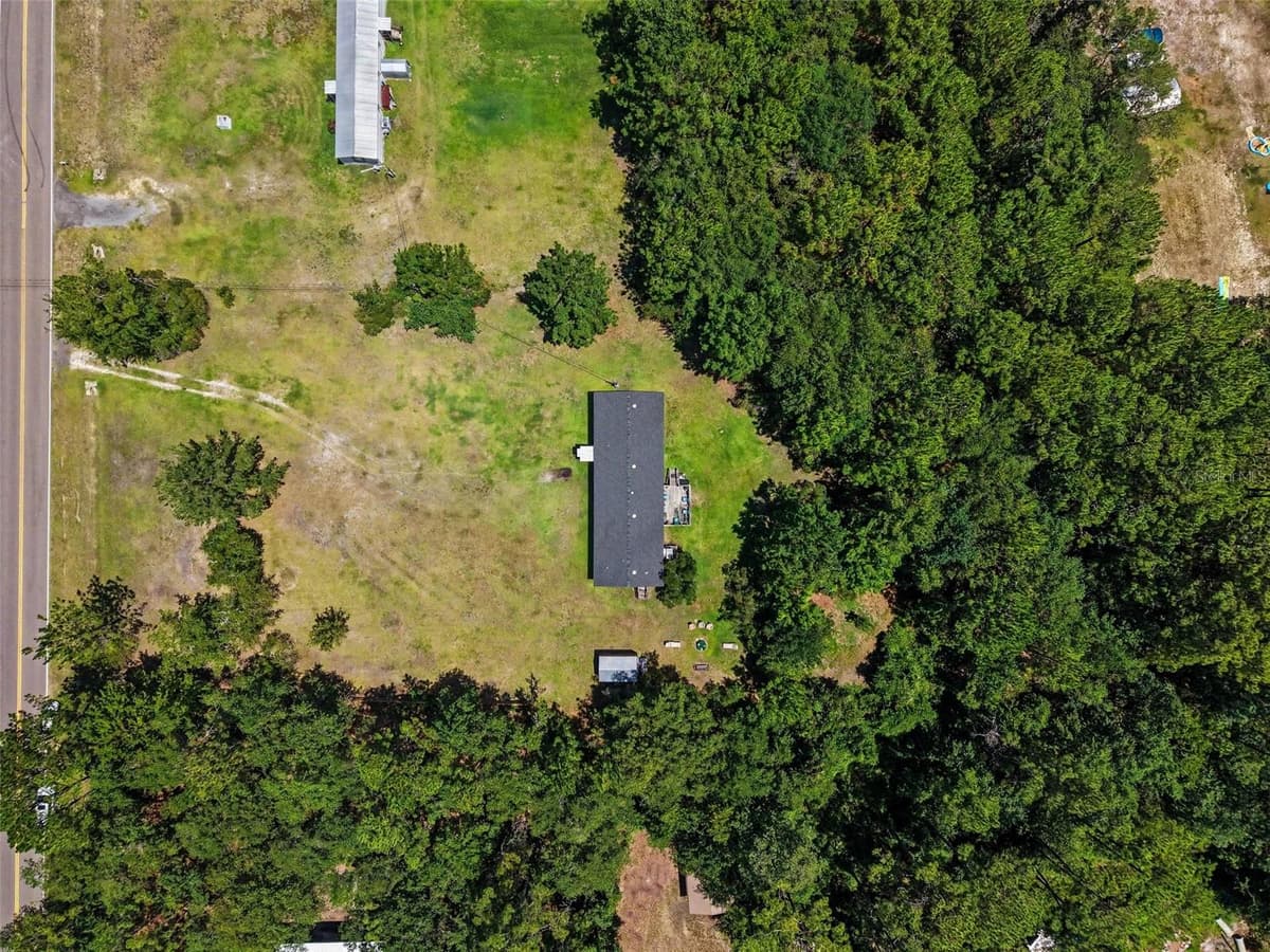2205 HIBISCUS AVENUE — photo 1 of 20