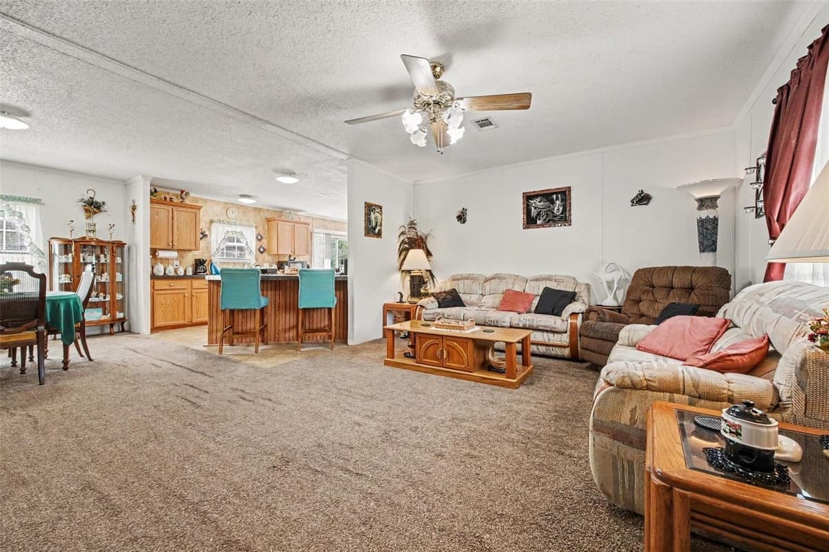 2205 HIBISCUS AVENUE — photo 3 of 20