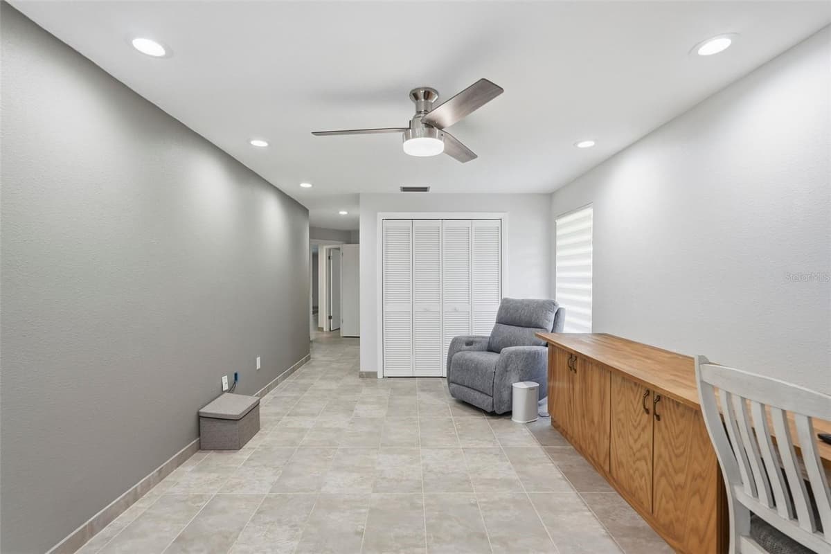 707 KNOLLWOOD DRIVE — photo 27 of 49
