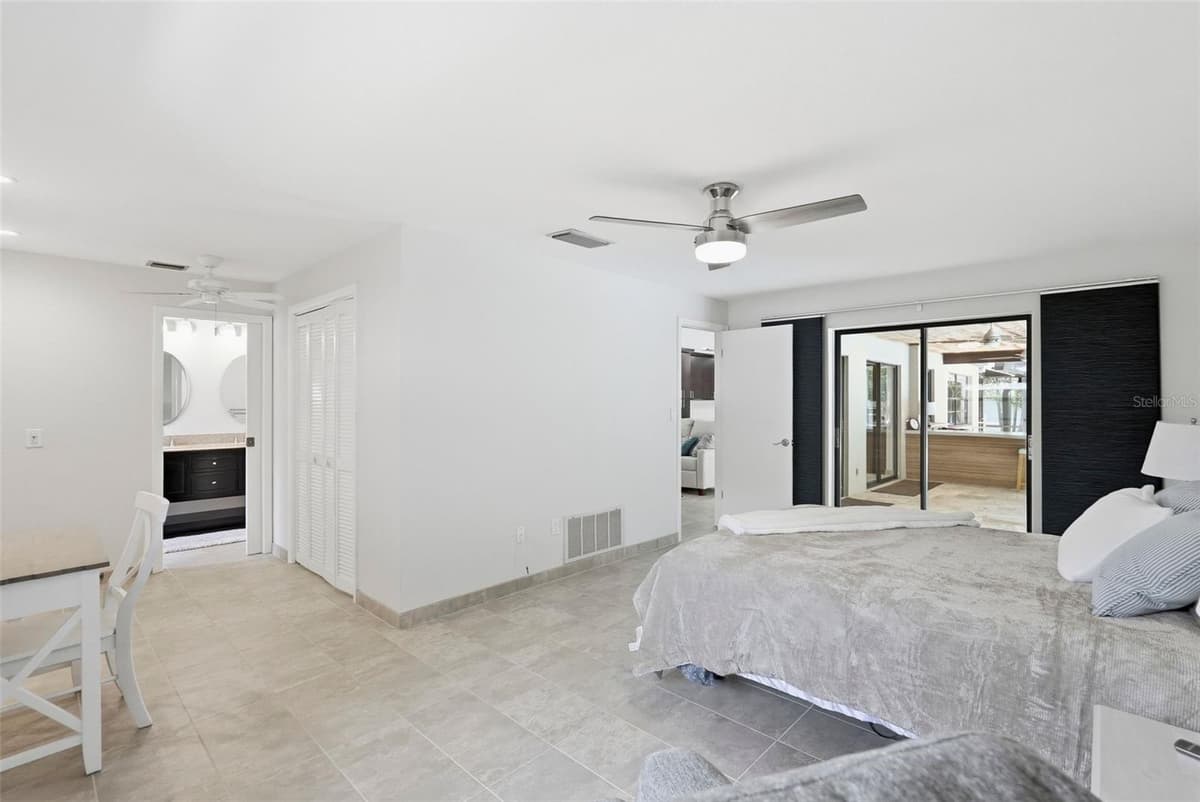 707 KNOLLWOOD DRIVE — photo 17 of 49