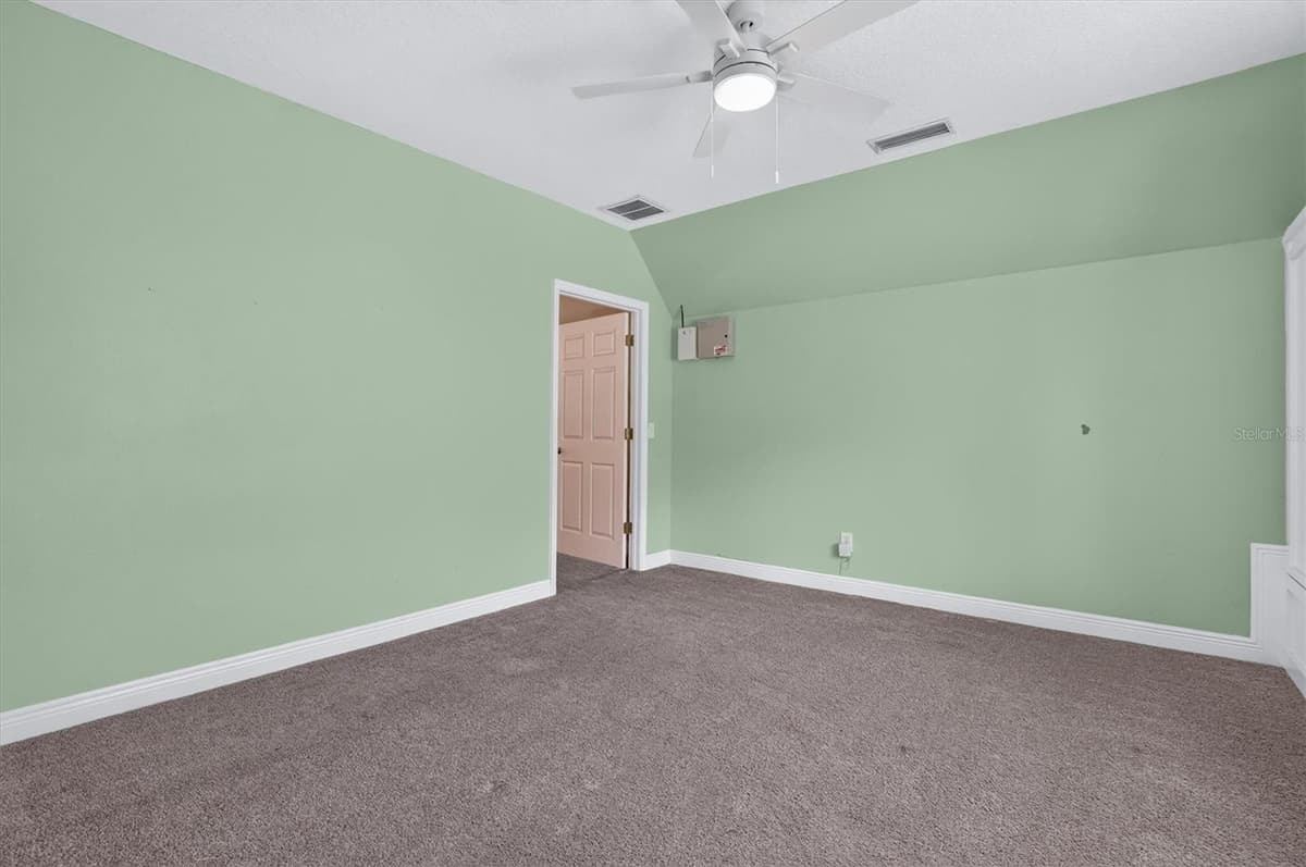 306 OAK ESTATES DRIVE — photo 35 of 70