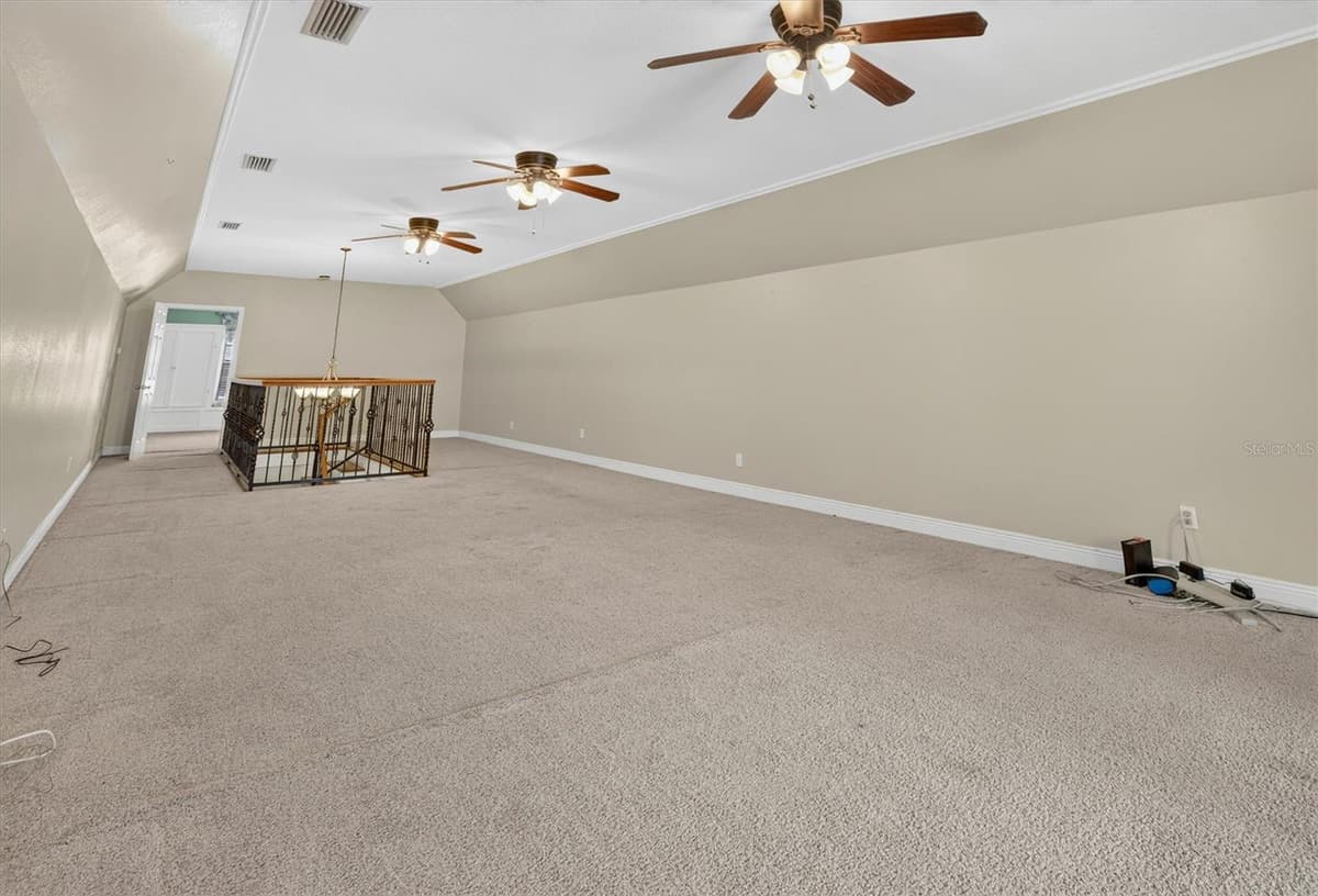 306 OAK ESTATES DRIVE — photo 37 of 70