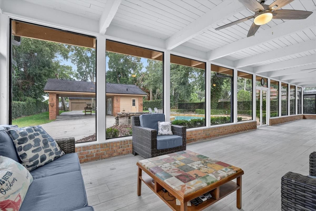 306 OAK ESTATES DRIVE — photo 39 of 70