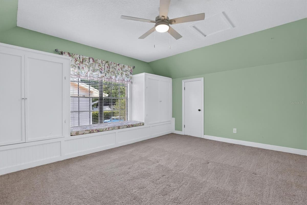 306 OAK ESTATES DRIVE — photo 34 of 70