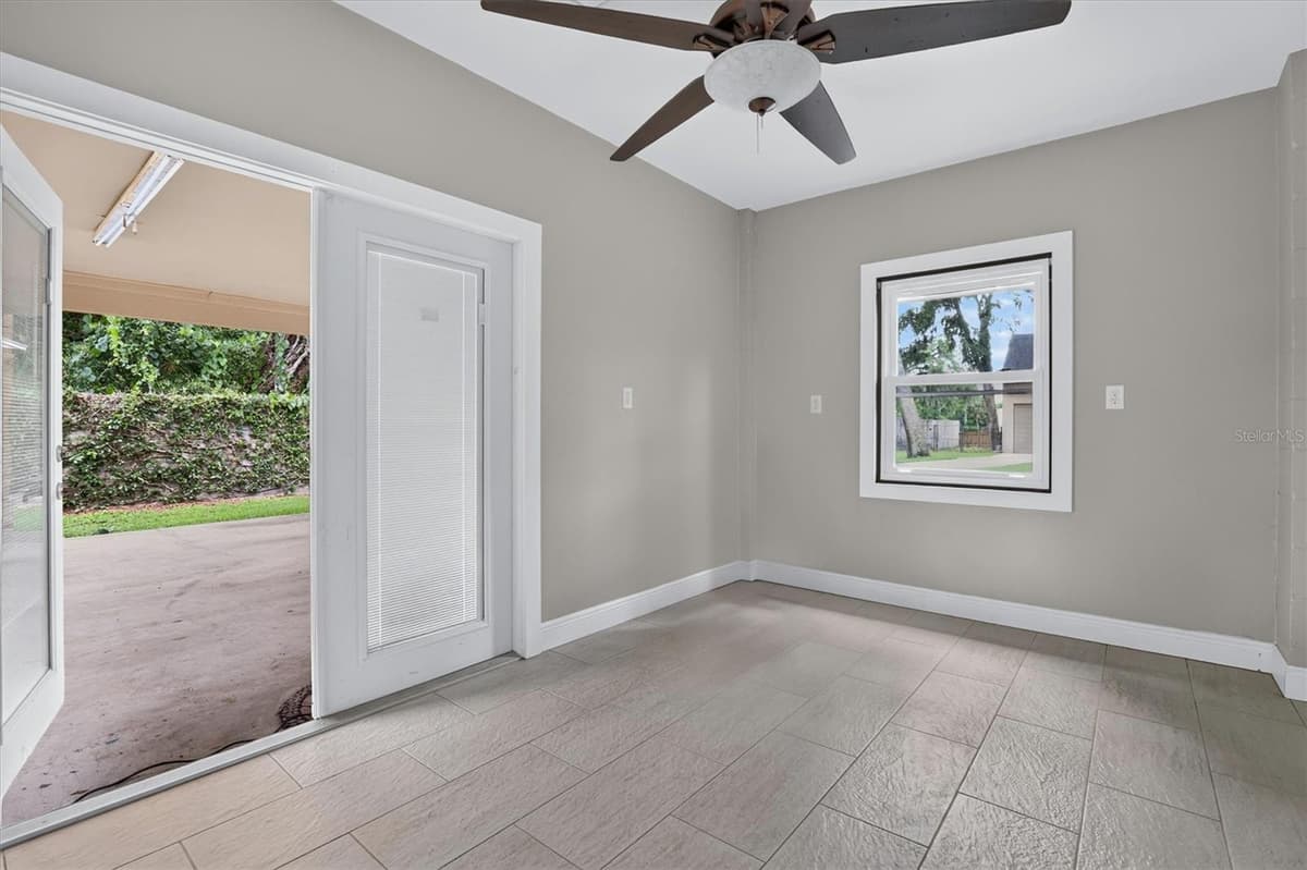 306 OAK ESTATES DRIVE — photo 45 of 70
