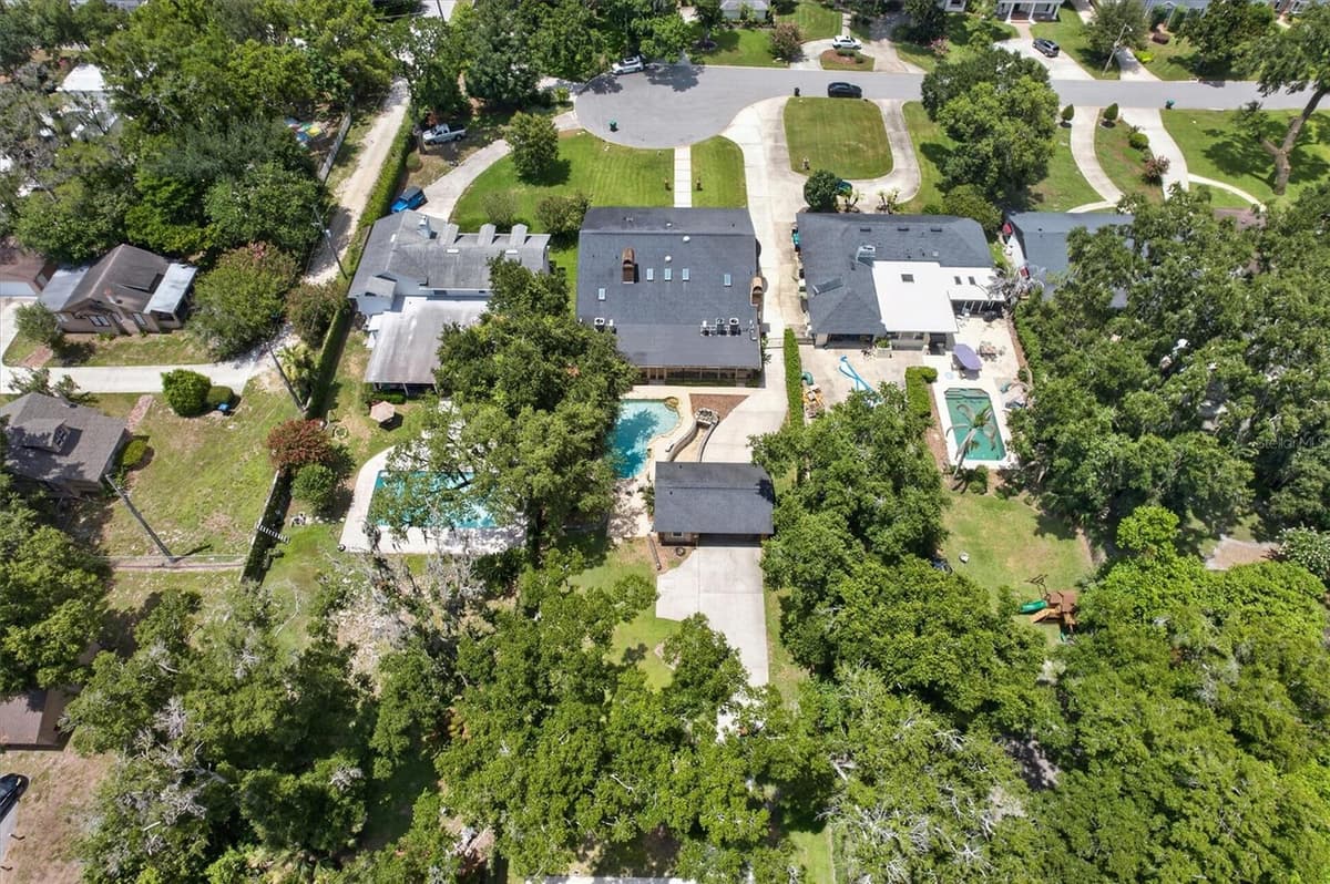 306 OAK ESTATES DRIVE — photo 67 of 70