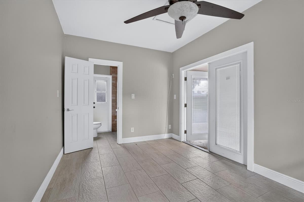 306 OAK ESTATES DRIVE — photo 44 of 70