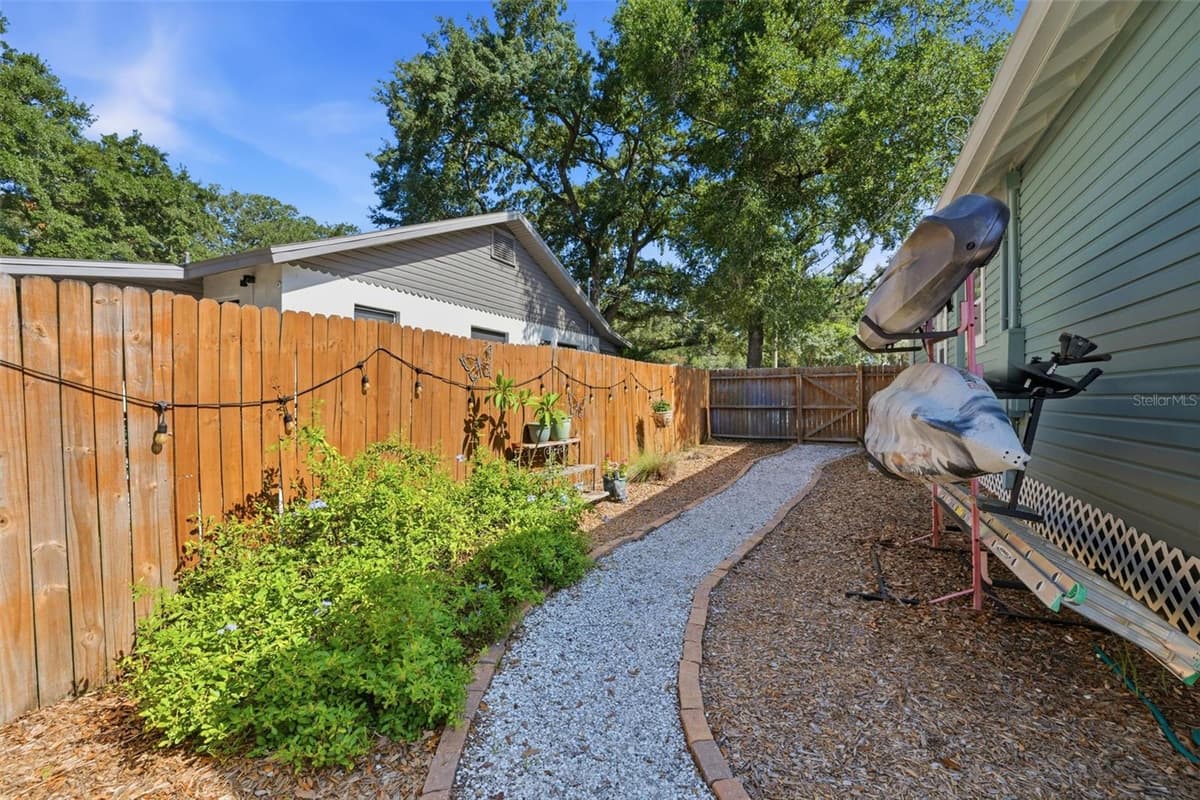 314 COMANCHE AVENUE — photo 33 of 33
